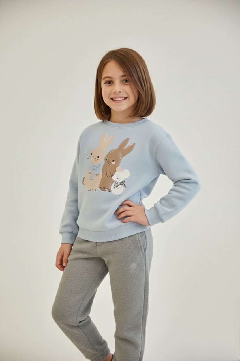 Round neck T-shirt with long sleeves for girls