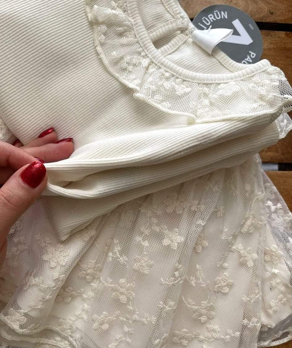 Girls White Lace 2-Piece Set - Top & Skirt